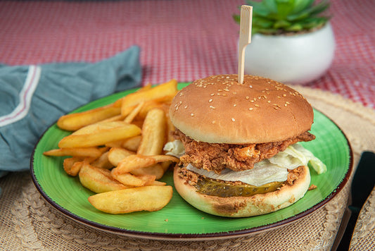 Burger Combo Puisor cu Cartofi Prajiti